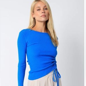 SALE!! NWT Stunning Blue Cinched Top - Size Small